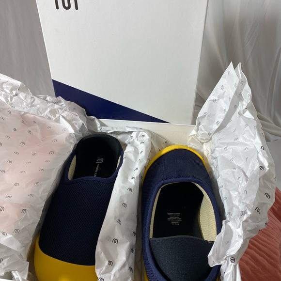 Unisex Mahabis slipper, women size 8, men size 6.5 - Picture 7 of 11